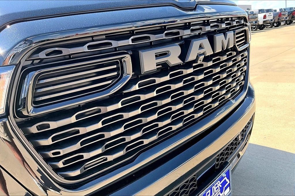 2026 RAM Ram 1500 RAM 1500 EXPRESS CREW CAB 4X2 5'7' BOX