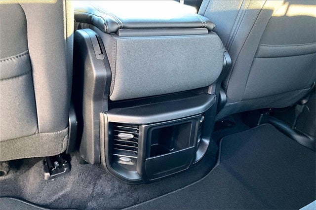 2026 RAM Ram 1500 RAM 1500 EXPRESS CREW CAB 4X2 5'7' BOX