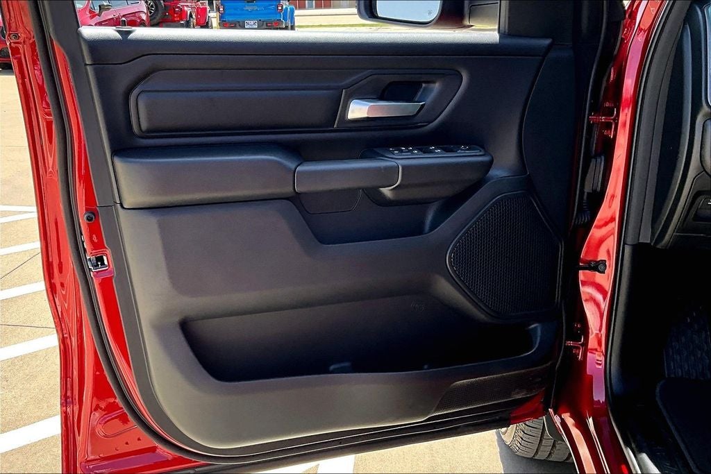 2026 RAM Ram 1500 RAM 1500 EXPRESS CREW CAB 4X2 5'7' BOX
