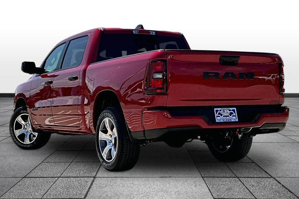 2026 RAM Ram 1500 RAM 1500 EXPRESS CREW CAB 4X2 5'7' BOX