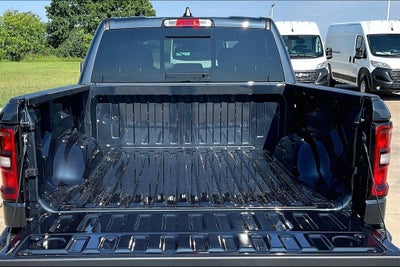 2026 RAM Ram 1500 RAM 1500 EXPRESS CREW CAB 4X2 5'7' BOX