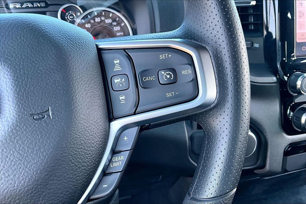 2026 RAM Ram 1500 RAM 1500 EXPRESS CREW CAB 4X2 5'7' BOX