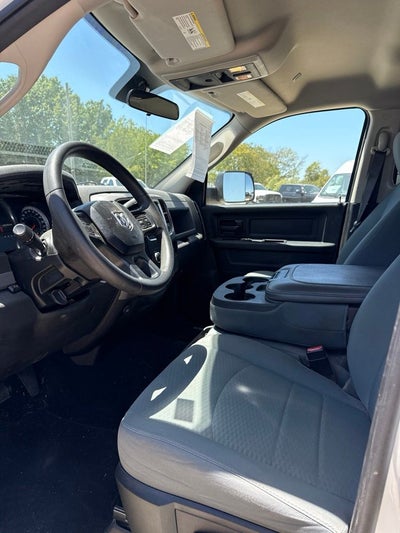 2018 RAM 2500 Tradesman Crew Cab 4x4 6'4' Box