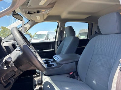 2018 RAM 2500 Tradesman Crew Cab 4x4 6'4' Box