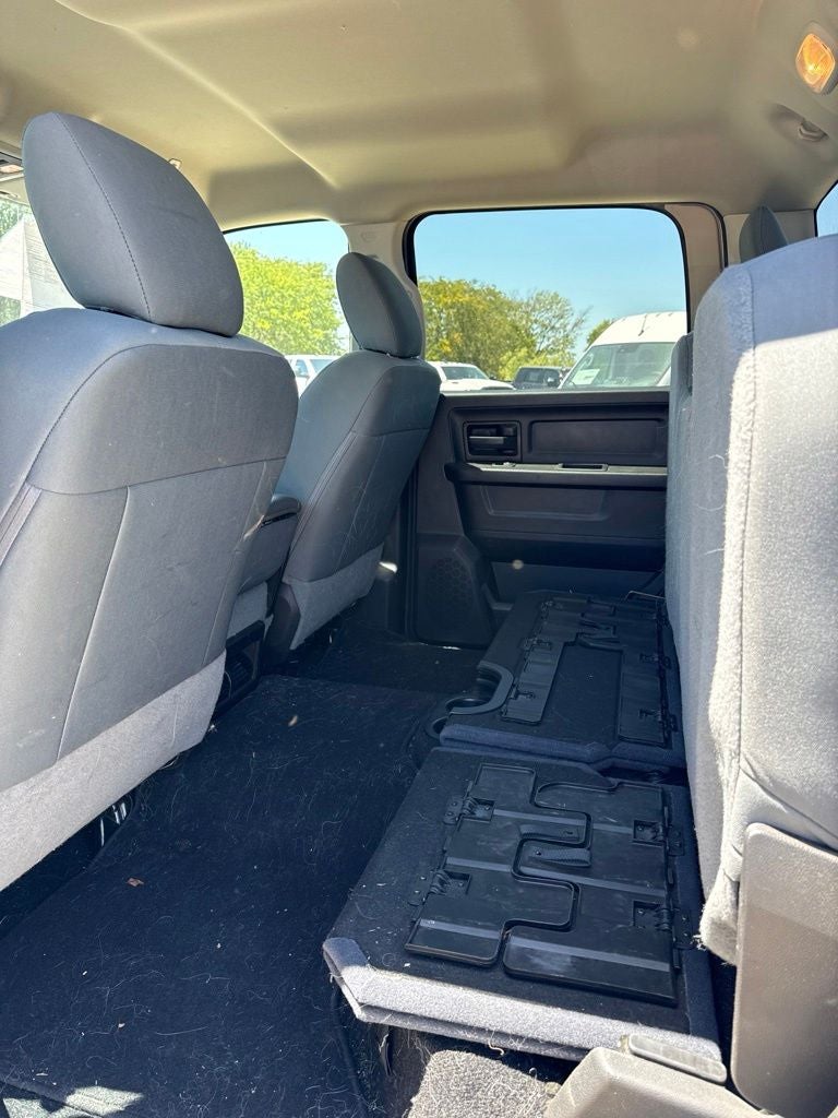 2018 RAM 2500 Tradesman Crew Cab 4x4 6'4' Box
