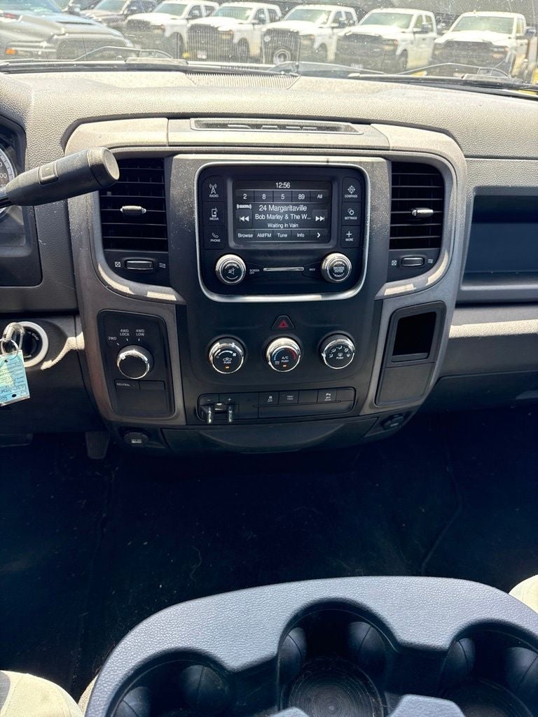2018 RAM 2500 Tradesman Crew Cab 4x4 6'4' Box