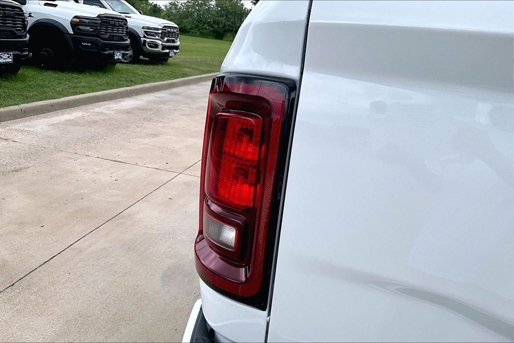 2026 RAM Ram 2500 RAM 2500 BLACK EXPRESS CREW CAB 4X4 6'4' BOX