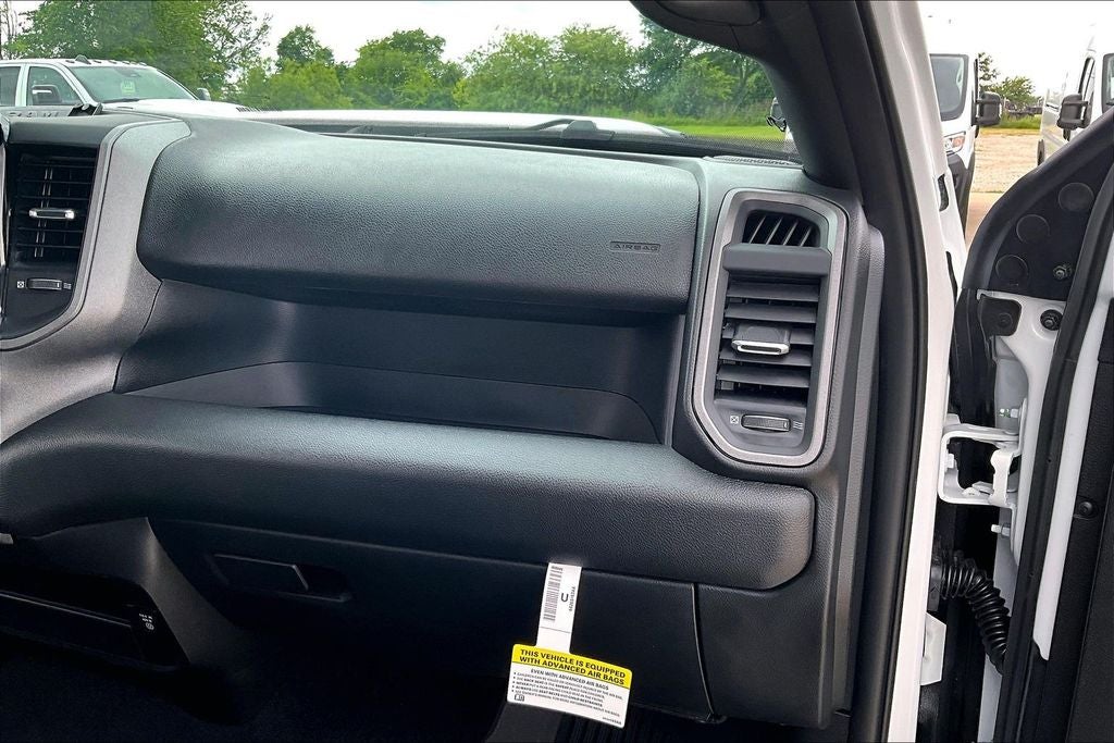 2026 RAM Ram 2500 RAM 2500 BLACK EXPRESS CREW CAB 4X4 6'4' BOX