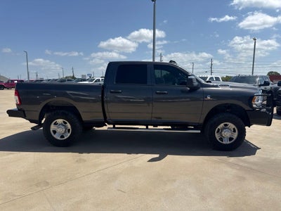 2024 RAM 2500 Tradesman Crew Cab 4x4 6'4' Box