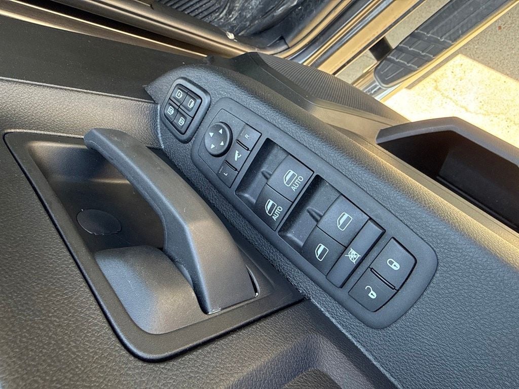 2024 RAM 2500 Tradesman Crew Cab 4x4 6'4' Box
