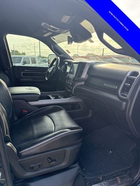 2022 RAM 2500 Laramie Crew Cab 4x4 6'4' Box