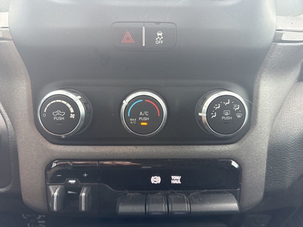 2019 RAM 2500 Tradesman Crew Cab 4x4 8' Box