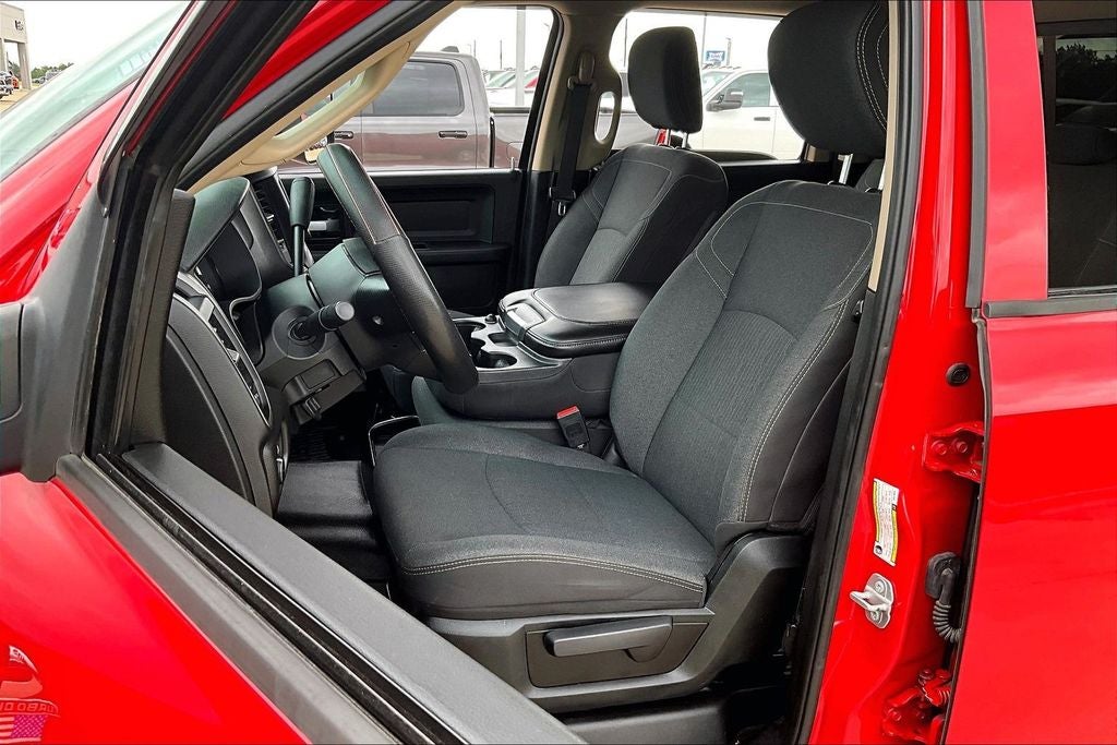 2019 RAM 2500 Tradesman Crew Cab 4x4 8' Box