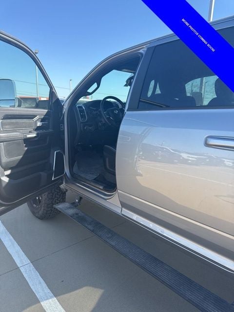 2019 RAM 2500 Laramie Crew Cab 4x4 8' Box