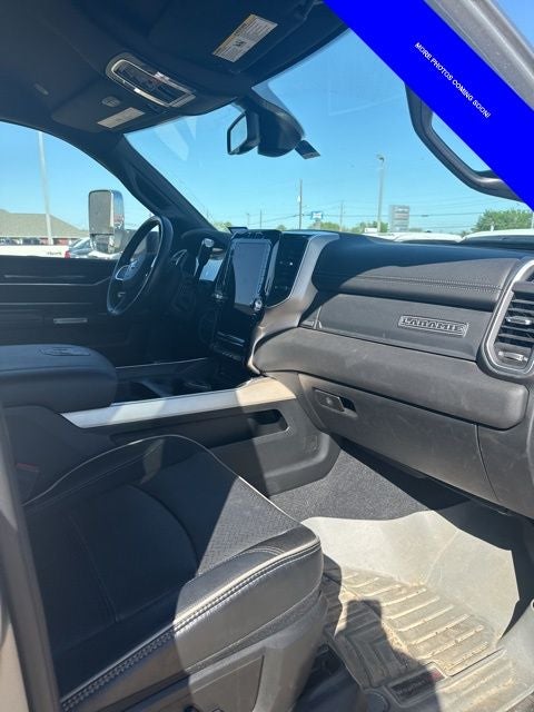 2019 RAM 2500 Laramie Crew Cab 4x4 8' Box