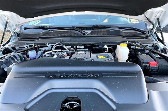 2026 RAM Ram 5500 Chassis Cab RAM 5500 TRADESMAN CHASSIS CREW CAB 4X4 84' CA