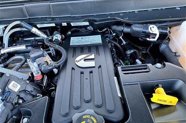 2026 RAM Ram 5500 Chassis Cab RAM 5500 TRADESMAN CHASSIS CREW CAB 4X4 84' CA