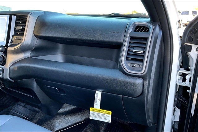 2026 RAM Ram 5500 Chassis Cab RAM 5500 TRADESMAN CHASSIS CREW CAB 4X4 84' CA