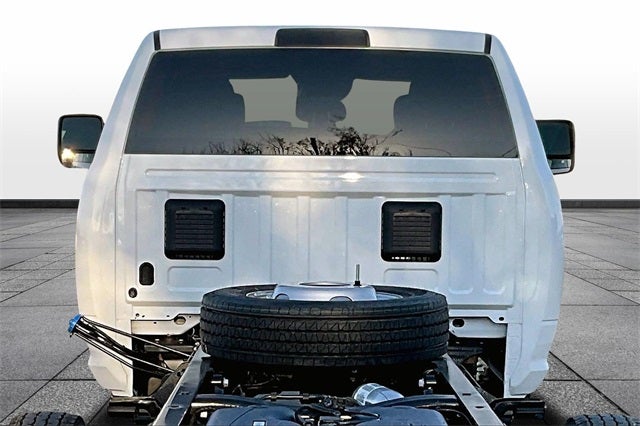 2026 RAM Ram 5500 Chassis Cab RAM 5500 TRADESMAN CHASSIS CREW CAB 4X4 84' CA
