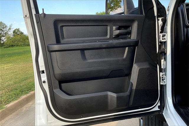 2026 RAM Ram 5500 Chassis Cab RAM 5500 TRADESMAN CHASSIS CREW CAB 4X4 84' CA