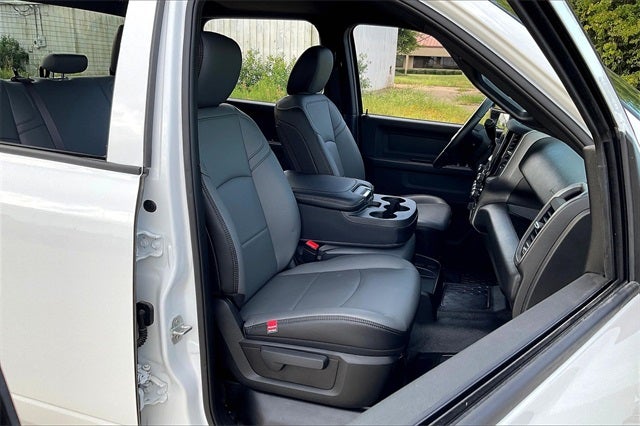 2026 RAM Ram 5500 Chassis Cab RAM 5500 TRADESMAN CHASSIS CREW CAB 4X4 84' CA