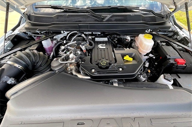 2026 RAM Ram 5500 Chassis Cab RAM 5500 TRADESMAN CHASSIS CREW CAB 4X4 84' CA