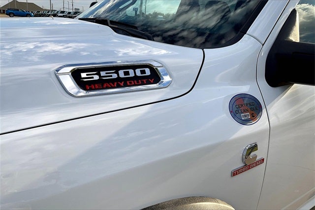 2026 RAM Ram 5500 Chassis Cab RAM 5500 TRADESMAN CHASSIS CREW CAB 4X4 84' CA