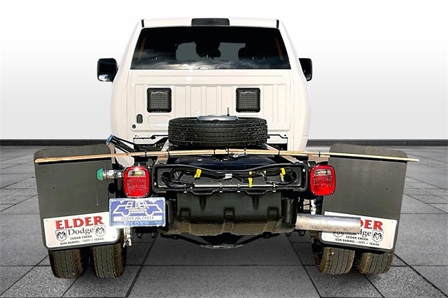 2026 RAM Ram 5500 Chassis Cab RAM 5500 TRADESMAN CHASSIS CREW CAB 4X4 84' CA