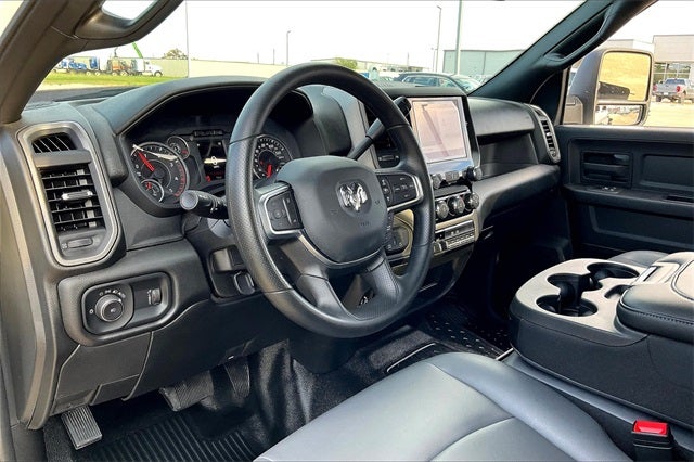 2026 RAM Ram 5500 Chassis Cab RAM 5500 TRADESMAN CHASSIS CREW CAB 4X4 84' CA