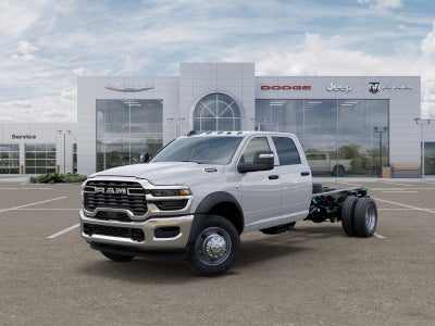 2026 RAM Ram 5500 Chassis Cab RAM 5500 TRADESMAN CHASSIS CREW CAB 4X4 84' CA