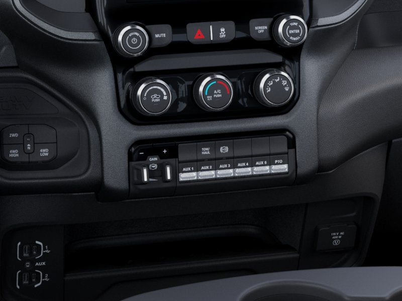 2026 RAM Ram 5500 Chassis Cab RAM 5500 TRADESMAN CHASSIS CREW CAB 4X4 84' CA