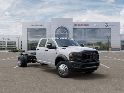 2026 RAM Ram 5500 Chassis Cab RAM 5500 TRADESMAN CHASSIS CREW CAB 4X4 84' CA