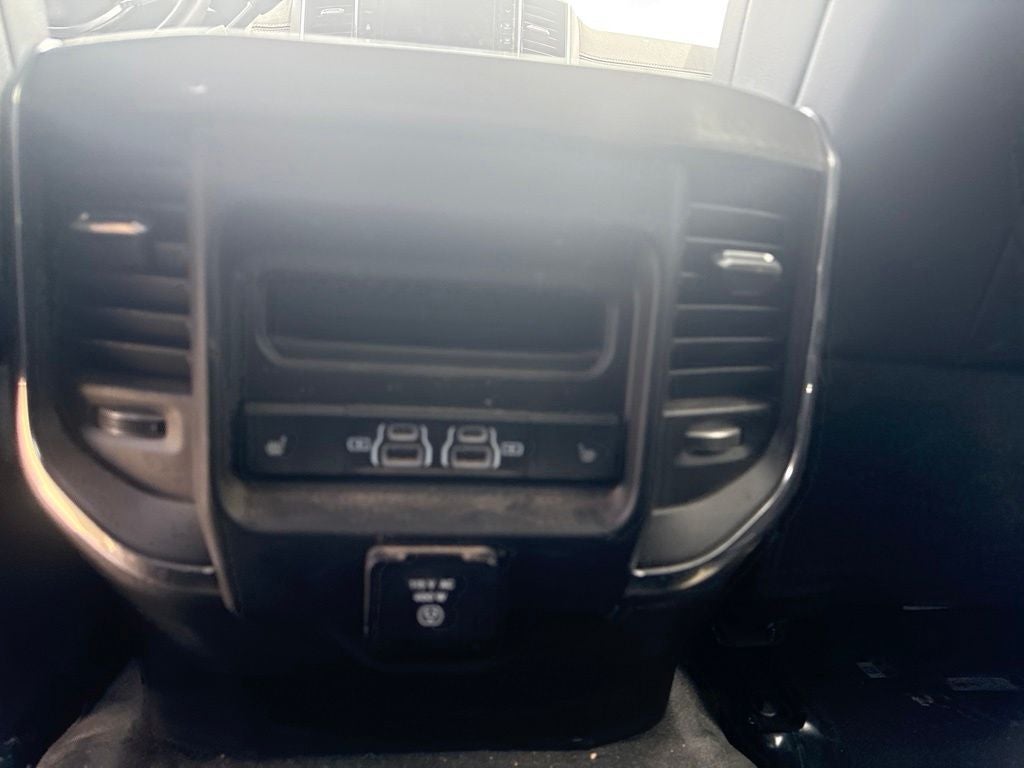 2025 RAM 3500 Chassis Tradesman/Big Horn