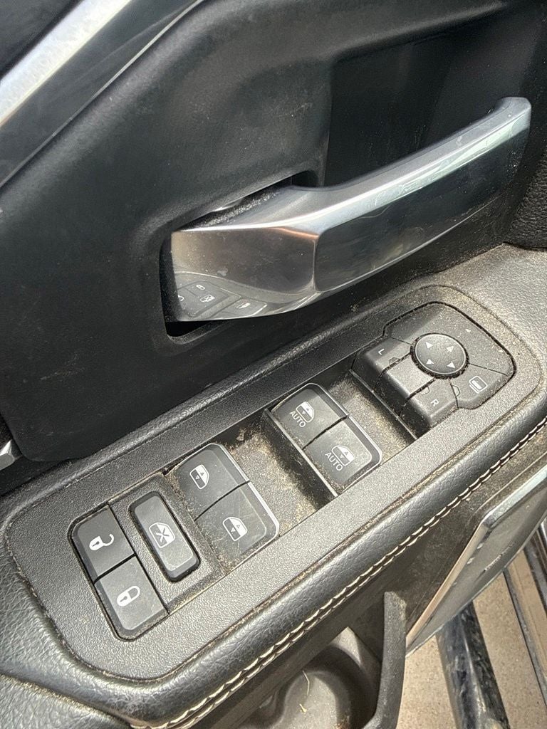 2025 RAM 3500 Chassis Tradesman/Big Horn