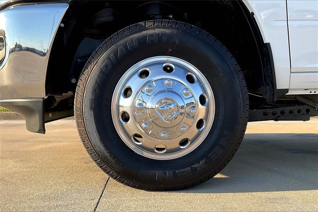 2026 RAM Ram 3500 Chassis Cab RAM 3500 TRADESMAN CREW CAB CHASSIS 4X4 60' CA