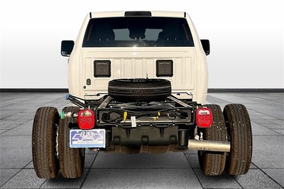 2026 RAM Ram 3500 Chassis Cab RAM 3500 TRADESMAN CREW CAB CHASSIS 4X4 60' CA