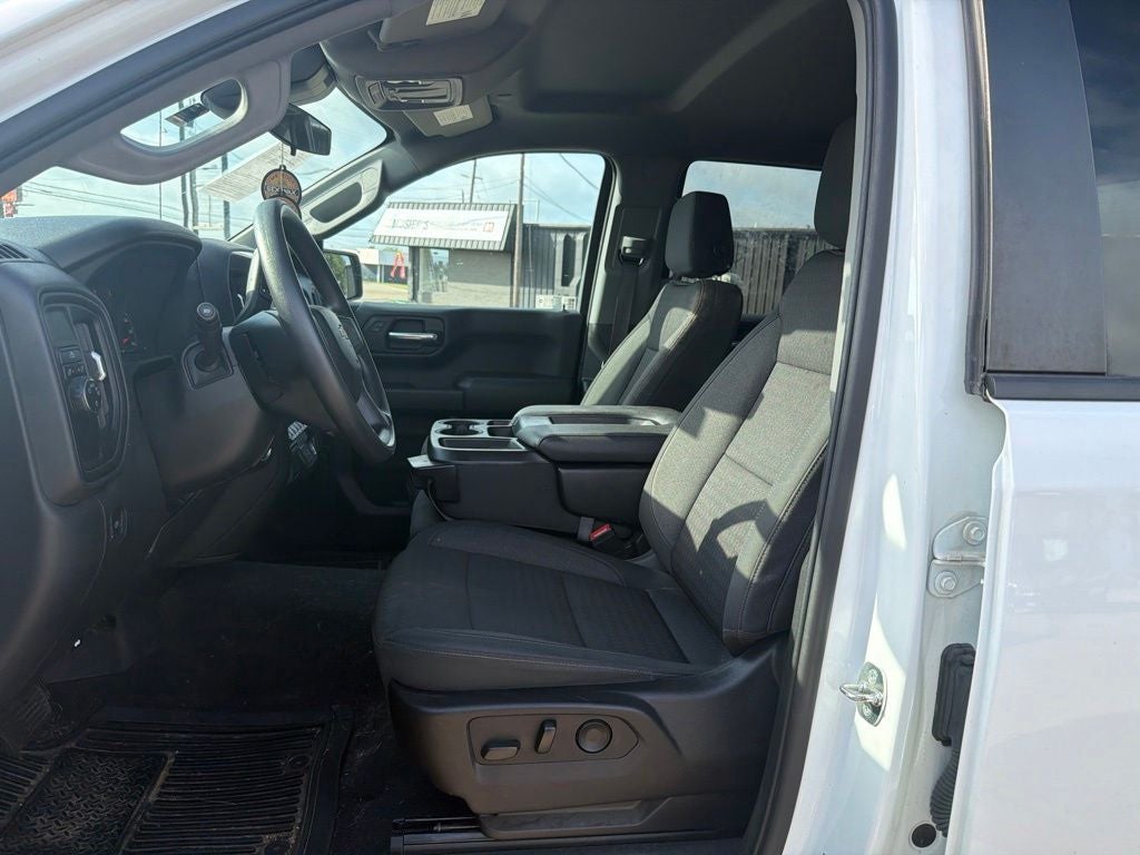 2022 Chevrolet Silverado 1500 2WD Crew Cab Short Bed Custom