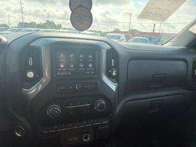 2022 Chevrolet Silverado 1500 2WD Crew Cab Short Bed Custom