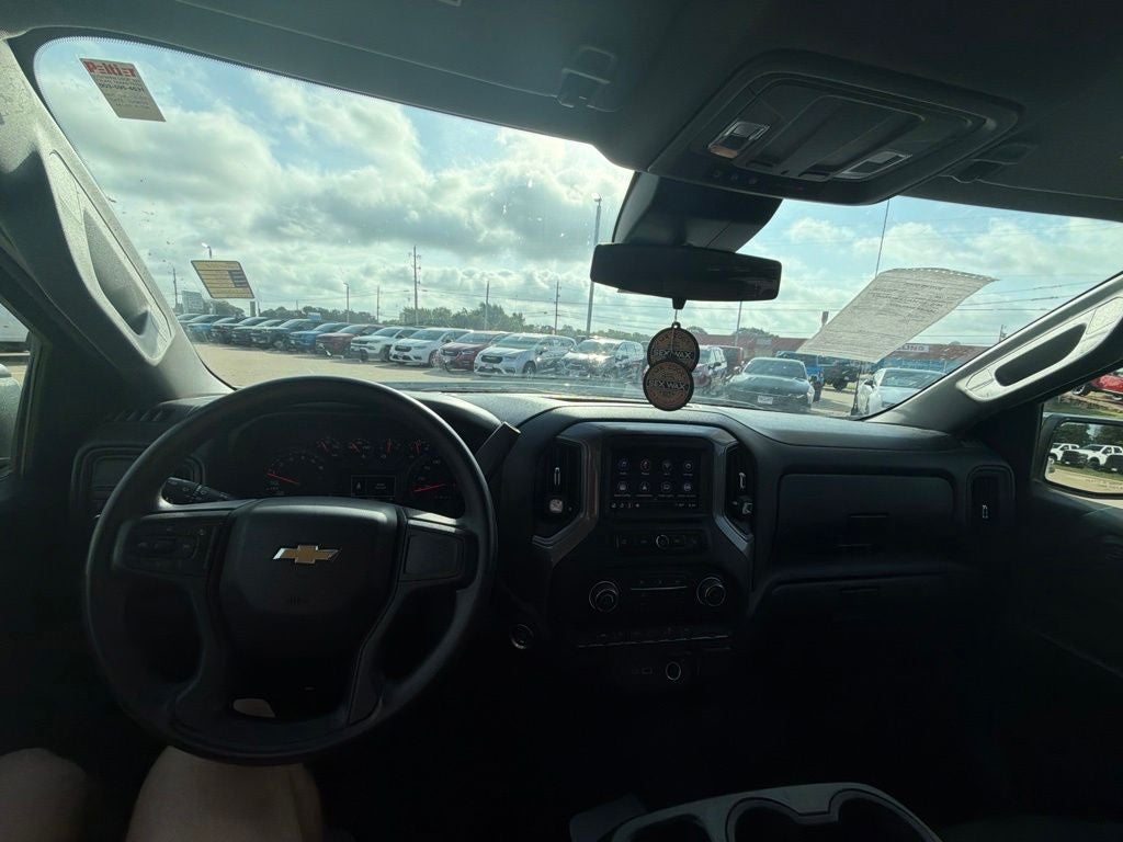 2022 Chevrolet Silverado 1500 2WD Crew Cab Short Bed Custom