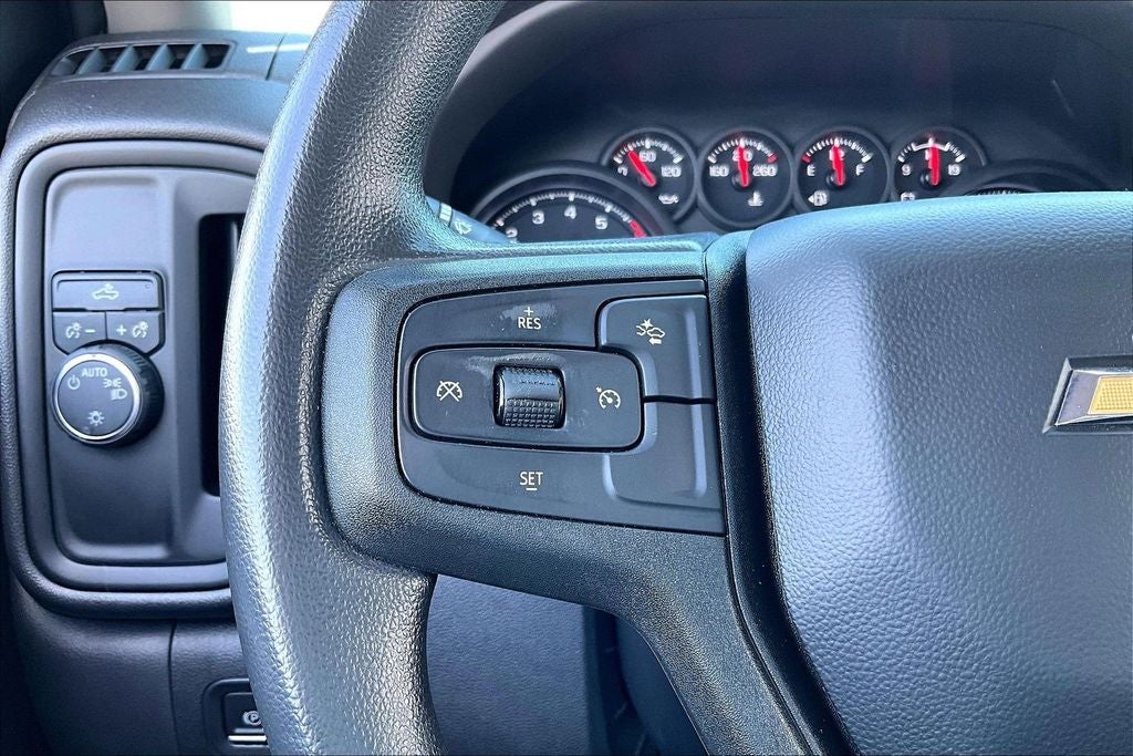 2022 Chevrolet Silverado 1500 2WD Crew Cab Short Bed Custom
