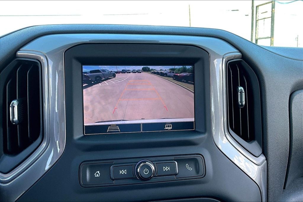 2022 Chevrolet Silverado 1500 2WD Crew Cab Short Bed Custom