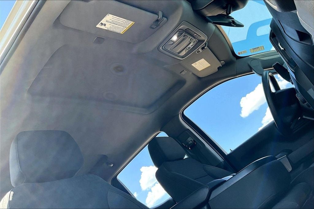 2022 Chevrolet Silverado 1500 2WD Crew Cab Short Bed Custom
