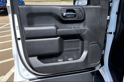 2022 Chevrolet Silverado 1500 2WD Crew Cab Short Bed Custom