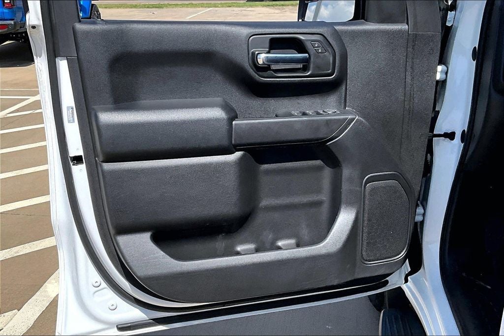2022 Chevrolet Silverado 1500 2WD Crew Cab Short Bed Custom