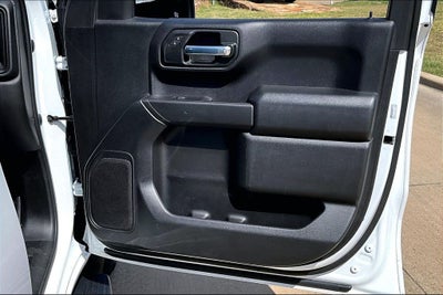 2022 Chevrolet Silverado 1500 2WD Crew Cab Short Bed Custom