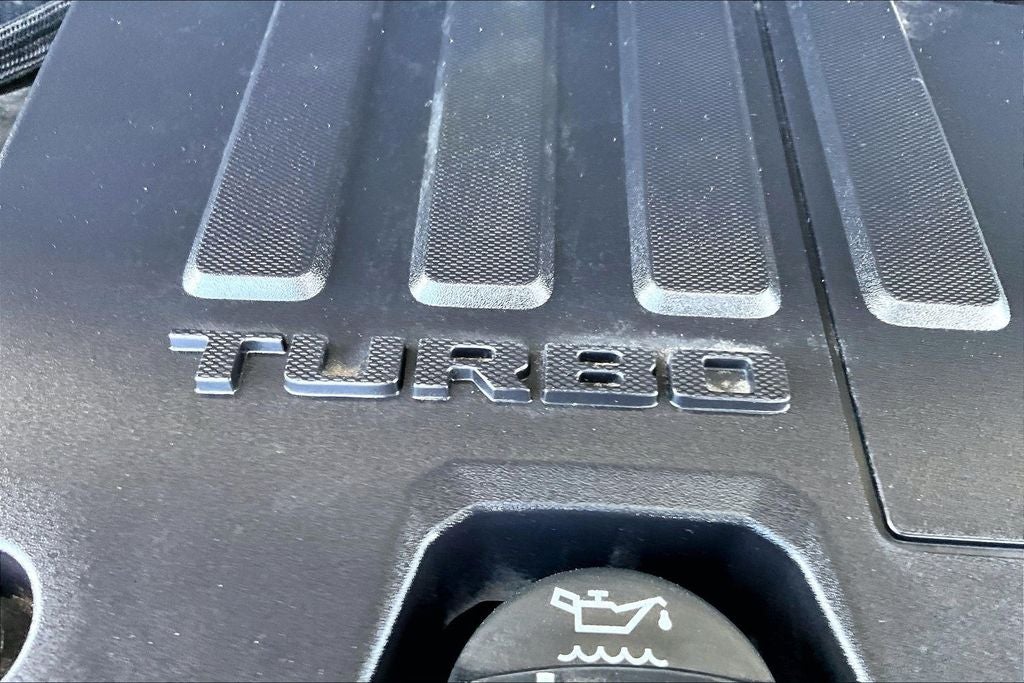 2022 Chevrolet Silverado 1500 2WD Crew Cab Short Bed Custom