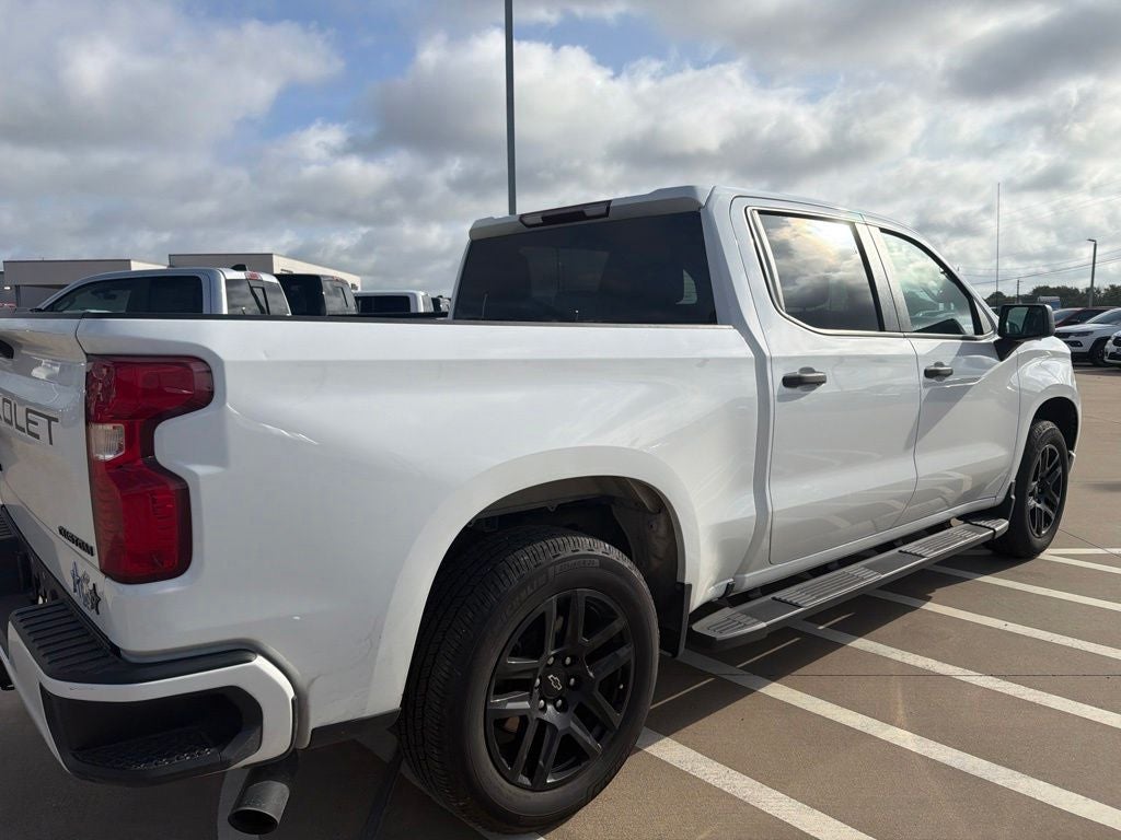 2022 Chevrolet Silverado 1500 2WD Crew Cab Short Bed Custom