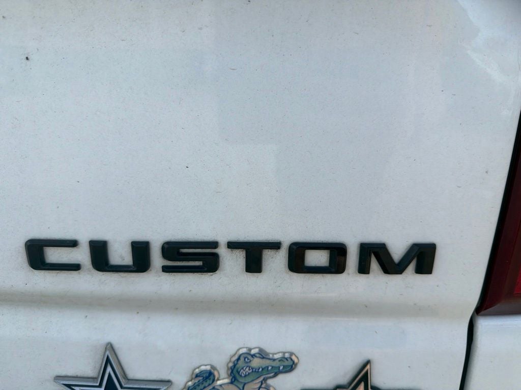 2022 Chevrolet Silverado 1500 2WD Crew Cab Short Bed Custom