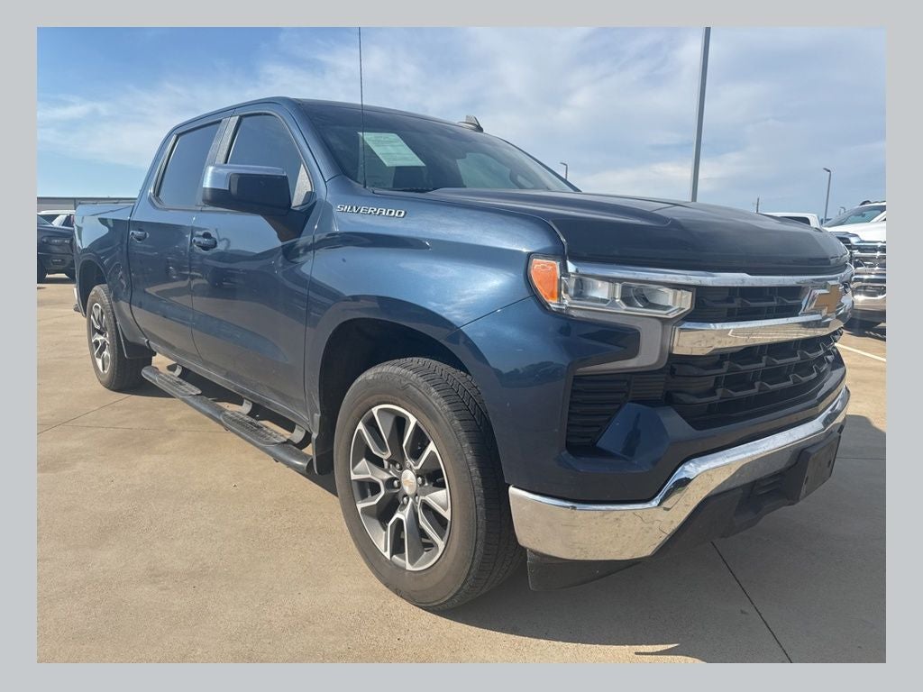2022 Chevrolet Silverado 1500 LT Crew Cab Short Box's photo