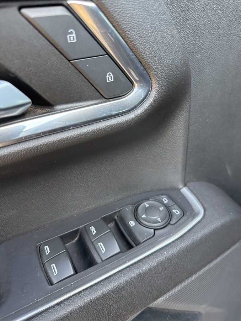 2022 Chevrolet Silverado 1500 2WD Crew Cab Short Bed LT